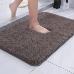 1pc Soft And Comfortable Thick Plush Bath Mat Non-slip For Bathroom, Bedroom, Living Room, Water Absorption And Anti-Slip Design Fall Decor