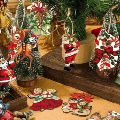 20pcs Christmas Tree Ornaments Xmas Wooden Santa Claus Christmas Crutches Green Garland Hanging Decoration Pendant For Outdoor Festival Party Gift (with Rope)