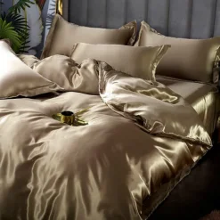 3pcs Cooling Quilt Cover Set Cooling Bedsheet Luxury Silky Satin Bedding Set with Multiple Colors Solid Color Soft Quilt Cover Set 1 Duvet cover 2 Pillowcases