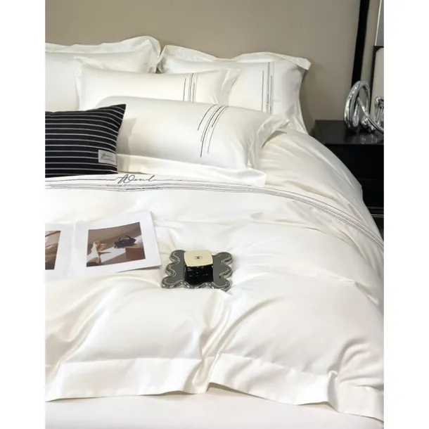 4PCS Duvet Cover Bedding Set 100% Organic Cotton Soft and Breathable Fabric Includes Duvet Cover and Pillowcases for a Comfortable Sleep