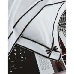 4PCS Duvet Cover Bedding Set 100% Organic Cotton Soft and Breathable Fabric Includes Duvet Cover and Pillowcases for a Comfortable Sleep