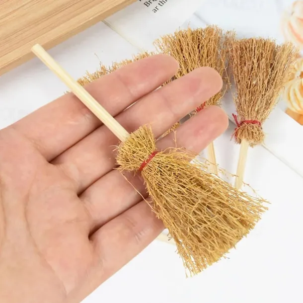 10/20pcs Halloween Mini Broom Red Rope Straw Brooms Hanging Decorations for Halloween Party Costume Witch Broom Dollhouse Accessories