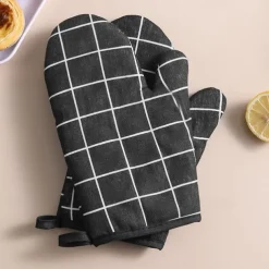 2Pcs Kitchen microwave insulation gloves thickened grid anti scald and heat resistant gloves high-temperature baking cotton and linen oven gloves