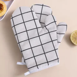 2Pcs Kitchen microwave insulation gloves thickened grid anti scald and heat resistant gloves high-temperature baking cotton and linen oven gloves