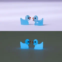 30pcs Mini Luminous Ducks Cute Resin Ducks Glow In The Dark Miniature Ornament Tiny Ducks For DIY Garden Dollhouse