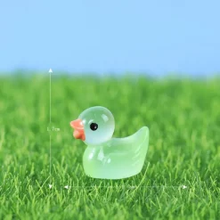 30pcs Mini Luminous Ducks Cute Resin Ducks Glow In The Dark Miniature Ornament Tiny Ducks For DIY Garden Dollhouse