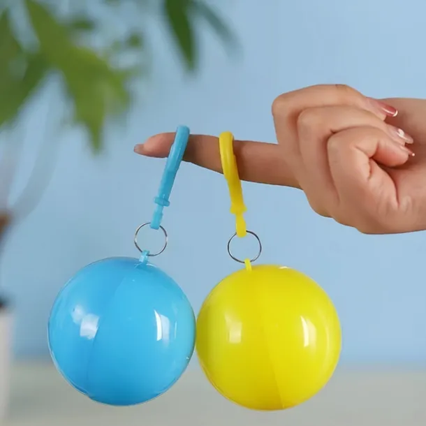 1pcs, Outdoor Essential Adult Emergency Raincoat, Keychain Ball with Raincoat, Adult Raincoat, Suitable for Outdoor Cycling, Mountaineering, Outdoor Sports and Amusement Parks, Rainy Day Essentials