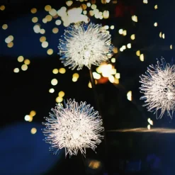 2pcs Outdoor Solar Dandelion Shaped Lawn Light IP65 Waterproof Garden Lamp for Christmas Patio Wedding Party Holiday Yard Trail Decoration Lingting