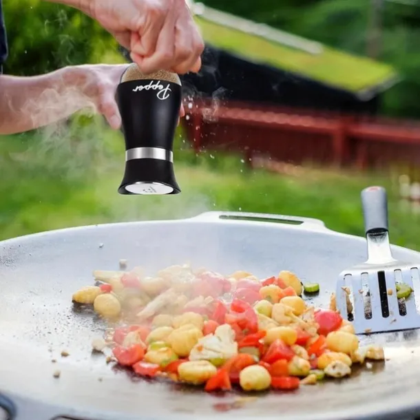 2pcs Refillable Salt & Pepper Shakers Set - Stainless Steel Lid Container for Home, Restaurant, and Picnic - 3.4oz Kitchen Accessories