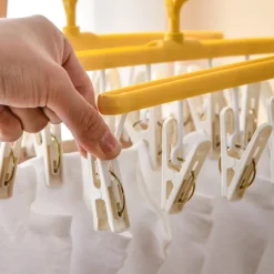 3pcs Rotating Clothes Drying Rack with 8 Clips, Non-Slip, Traceless Socks Hanger for Students' Dormitories, Household Clothes, Underwear, Socks, Ties, Ideal for Wardrobe, Bathroom, Home Organization