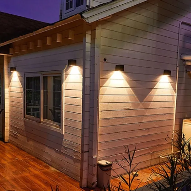 1/2pcs Solar Outdoor Wall Lights Patio Lights Fence Light for Garden Patio Balcony Courtyard Villa Porch Yard Decoration Atmosphere Waterproof Wall Lamp