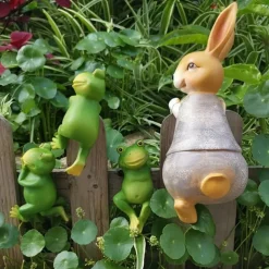 3pcs/set Cute Frog Figurines Hanging Animal Statue, Resin Pot Hanging Climbing Frog Sculpture Outdoor Statues Ornaments Decor For Flower Pot/Fence, Yard Art Figurines For Patio Lawn House