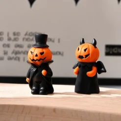 3pcs/set Halloween Pumpkin Ghost Figurine - Resin Car Dashboard Decoration, Spooky Desktop Ornament for Halloween Party & Home Decor