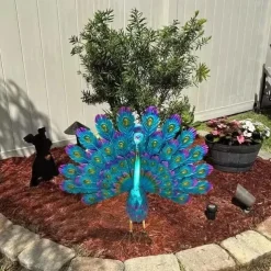Peacock Statue Decor - 2023 Newest Metal Peacock Outdoor Beautiful Peacock Statue Garden Decor, Realistic Animal Peacock Outdoor Statue for Yard Home Art Lawn Decor
