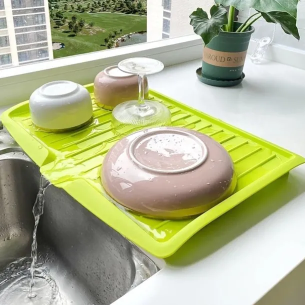 Plastic Dish Drainer Board, Large White Draining Tray with Side Drop Slope Diversion, Water Drain Board Drying Plate Dish Strainer Mat with Non-Slip Base for Bowl Cup Kitchenware
