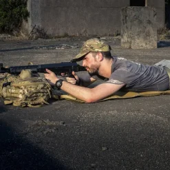 Portable Military Enthusiast Tactical Remote Shooting Mat, Field Training Mat, Camping Moisture-Proof Mat, Thickened Design for Comfort, Durable, Non-Slip, Ideal for Outdoor Activities, Hunting, Shooting, and Napping