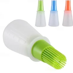 Portable Silicone Oil Bottle With Brush Grill Oil Brushes Pastry Plastic Kitchen Oil Bottle Outdoor Baking BBQ Brush