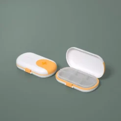 Portable Small Medicine Box Small Mini Tablets Pills Medication Packaging Box 7-Day Travel Large Capacity Storage Box 1PC