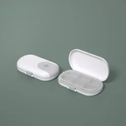 Portable Small Medicine Box Small Mini Tablets Pills Medication Packaging Box 7-Day Travel Large Capacity Storage Box 1PC