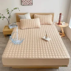 Queen Full King Protective Bed Cover Waterproof Mattress Protector Fitted Sheet Bed Protector Plush Shaggy Taffeta Fleece Ultra Soft Comfortable Anti-mite Mattress Cover