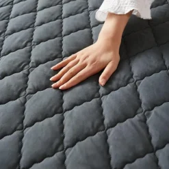Queen Full King Protective Bed Cover Waterproof Mattress Protector Quilted Fitted Mattress Pad Bed Protector Mattress Cover Bed Cover Brushed Anti Allergy Breathable Moisture Proof
