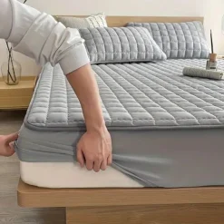 Queen Full King Protective Bed Cover Waterproof Mattress Protector Quilted Fitted Mattress Pad Bed Protector Protective Mattress Cover Soft Comfortable