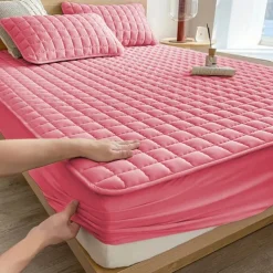 Queen Full King Protective Bed Cover Waterproof Mattress Protector Quilted Fitted Mattress Pad Bed Protector Protective Mattress Cover Soft Comfortable