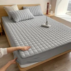 Queen Full King Protective Bed Cover Waterproof Mattress Protector Quilted Fitted Mattress Pad Bed Protector Protective Mattress Cover Soft Comfortable