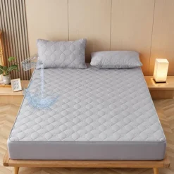 Queen Full King Protective Bed Cover Waterproof Mattress Protector Quilted Fitted Sheet Mattress Pad 360°All-Package Bed Protector Mattress Cover Anti-Slip Breathable Cool Skin-Friendly