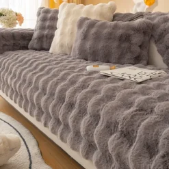 Rabbit Plush Mesh Red Sofa Cushion, Winter Thickened Plush Cushion, Non Slip Leather Sofa Cover, Cloth Towel