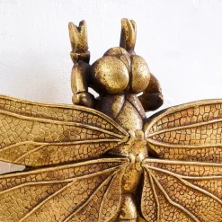 Resin Gold Bee/Dragonfly Home Decor Craft, Wall Hanging Insect Lovers' Collectible, Handcrafted Photo Frame, Insect Decoration Accessory for Family Parties and Insect Exhibits