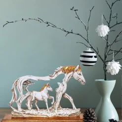 Resin Horse Statue, Horse Ornament Decorative, Horse Statue Horse Figures Animal Model Desktop Equestrian Running Horse Statue Crafts Modern Decoration