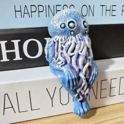 Resin Octopus Figurine, Blue Sitting Octopus Decor, Realistic Animal Statue, Desktop Ornament, Ocean-Themed Gift, Resin Craft Decoration