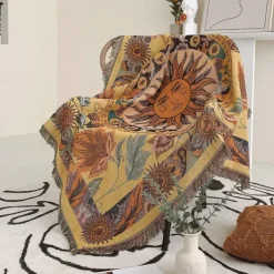 Retro Sun and Moon Psychedelic Tapestry Wall Hanging Bedroom Backdrop Tapestry 80s Decoration Rainbow Sun and Moon Mural Hippie