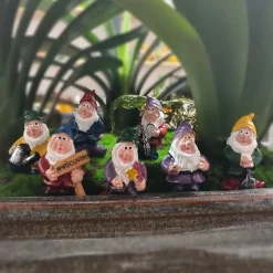 Set of Seven Dwarf Figurines - Home and Garden Décor, Perfect for Pot Decoration, Resin Craftsmanship Collection