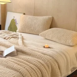 Sherpa Blanket Fleece-Layerd Thick Warm Blanket for Winter Bed Super Soft Fuzzy Flannel Wool Like Reversible Velvet Plush Twin Queen King Weighted Blanket