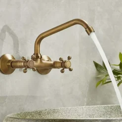 Sink Basin Mixer Tap Wall-Mounted Concealed Bathroom Sink Faucet Brushed Retro Brass Antiquefaucet Golden Widespread Wall Mounted