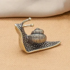 Snail Statues - Mini Retro Copper Snail Sculpture Decoration - Outdoor Pond Garden Snail Small Statues Brass Snails - House Decoration Animal Statues Gifts