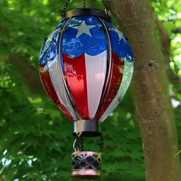 Solar Hot Air Balloon Lantern Christmas Outdoor Decoration Colorful Landscape for Holidays Party Weather-proof