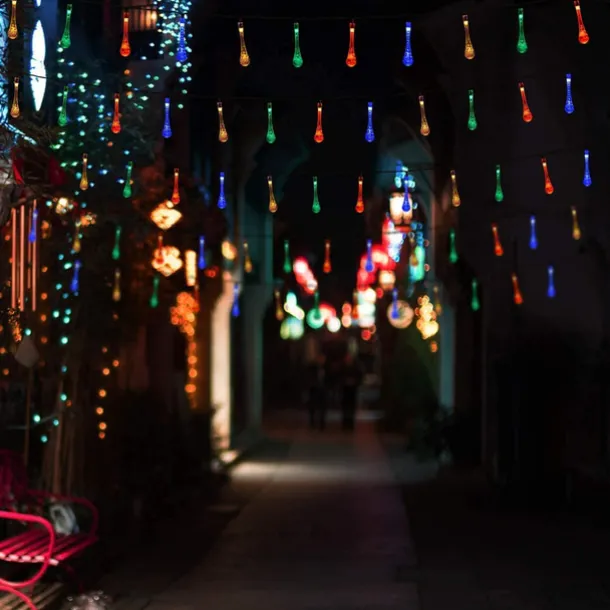 Solar Outdoor String Lights, Total 10M-100Leds Teardrop Water Drop Lights, Solar Christmas Lights Outdoor Waterproof for Garden Patio Yard Tree Party Christmas Decor