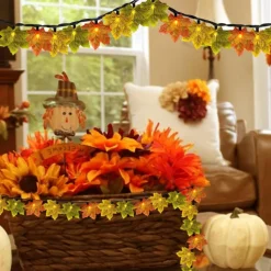 Solar Powered Artificial Maple Leaf Garland String Lights 6.5m 30LEDs Thanksgiving Halloween Autumn Leaves Decoration Outdoor Indoor Garden Patio Fireplace for Holiday Atmosphere Lighting