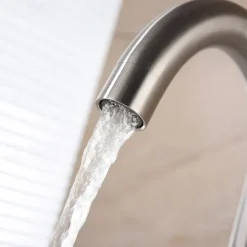 Stainless Steel Bathroom Sink Faucet Brushed Bath Taps Single Handle One Hole Adjustable Cold and Hot Water