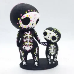 Sugar Skull Couple Statue Sugar Skull Figurine Resin Crafts Cute Statue Skull Resin Skull Statue Home Decor Adorable Skull Sculpture Memorial Statue