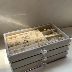 Three-Layer Transparent Acrylic Jewelry Storage Box: Multi-functional Display Cabinet for Rings, Necklaces, Bracelets, Ideal for Desktop Jewelry Storage and Display