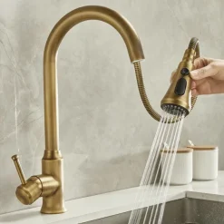 Traditional Kitchen Faucet Pull Out Sink Mixer Vessel Brass Taps, 360 Degree Single Handle Vintage Taps with Cold and Hot Hose