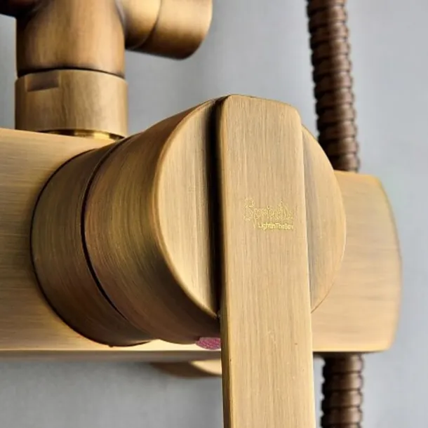 Traditional Shower Faucets Set, Wall Mount Antique Brass Tap with 8 Inch Round Rainfall Shower Head Wide Spout Brass Handheld Sprayer, Bathroom Shower System Vintage Brushed Rainfall Shower Suit