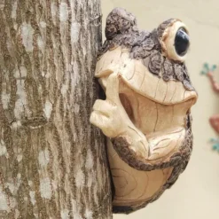 Tree Sculpture Adorable Frog Tree peeker Yard Decoration Garden peeker Tree Hugger Outdoor Statues Sloth Hug Decorations Garden