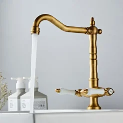Twin Lever Traditional Kitchen Sink Mixer Taps, Dual Lever Cold and Hot Faucet Deck Mounted, 360° Swivel Spout Sink Tap with 2 Ceramic Handles, Antique Brass Classic Double Handle for Kitchen Bathroom