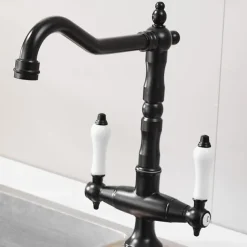 Twin Lever Traditional Kitchen Sink Mixer Taps, Dual Lever Cold and Hot Faucet Deck Mounted, 360° Swivel Spout Sink Tap with 2 Ceramic Handles, Antique Brass Classic Double Handle for Kitchen Bathroom