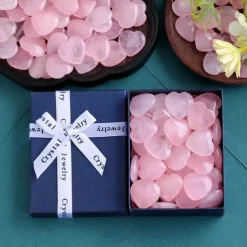 Valentine's Day Heart-Shaped Stone Gift Box, 2cm Rose Quartz Heart Stone, Natural Peach Rose Quartz, Heart-Shaped Crystal Stone in Gift Box, Romantic Gift for Lovers